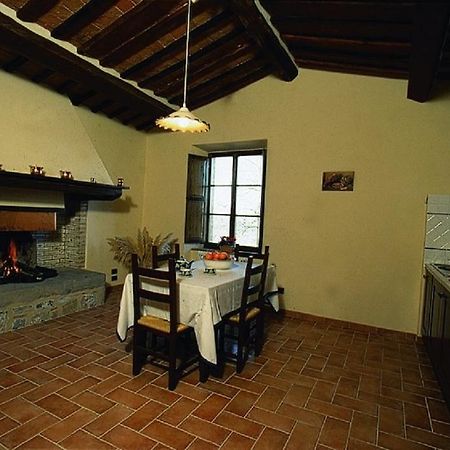 Le Piane Villa Castiglione d'Orcia Luaran gambar