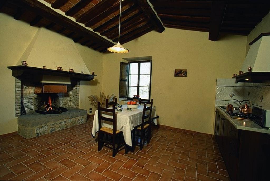 Le Piane Villa Castiglione d'Orcia Luaran gambar